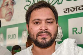 Bihar News Live: उपचुनाव को लेकर तेजस्वी ने कसी कमर, पटना में RJD की अहम बैठक