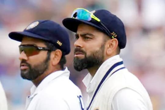 विराट कोहली की कप्तानी वाली टीम इंडिया ने सीरीज में 2-1 से बढ़त बनाई हुई है लेकिन 5वें और अंतिम टेस्ट मैच को कोरोना वायरस के चलते रद्द कर दिया गया. (AP)