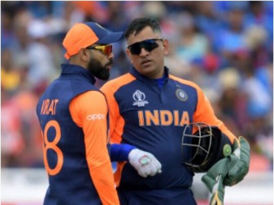 IPL 2021: एमएस धोनी आईसीसी ट्रॉफी के अलावा आईपीएल का खिताब भी जीत चुके हैं. (AFP)