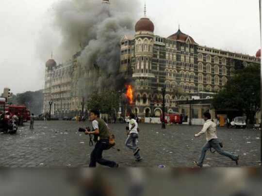 मुंबई में हुए 26/11 आतंकी हमले को करीब 13 साल का वक्त गुजर चुका है. (फोटो: News18 English)
