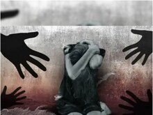 घर में घुसकर नाबालिग लड़की के साथ 4 लोगों ने किया गैंगरेप, धमकी देकर हुए फरार