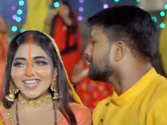 सिंगर खुशबू तिवारी (Khushbu Tiwari) का छठ गीत (Chhath Puja 2021) 'मैं भी छठ करूंगी' रिलीज.