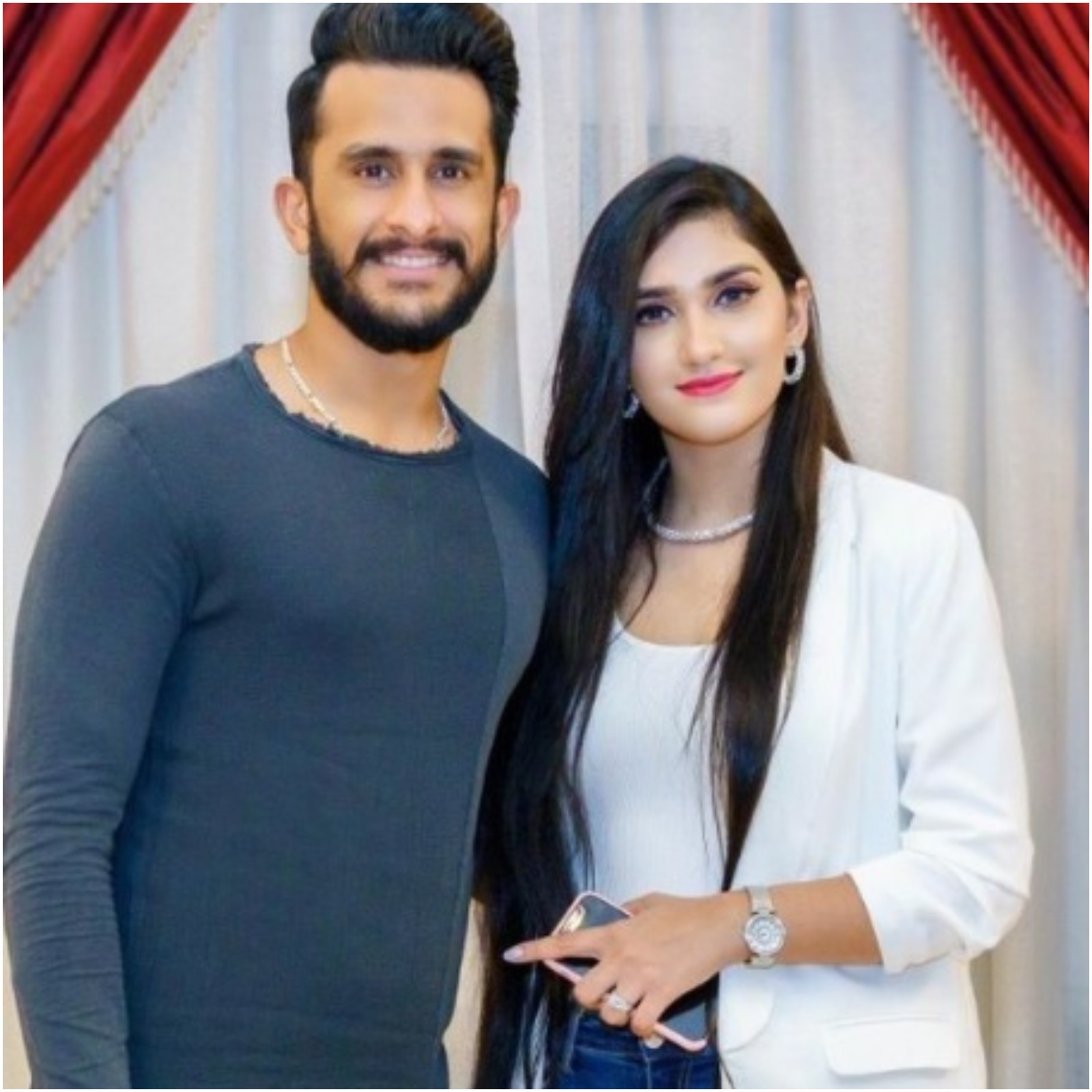  विराट कोहली की फैन होने के साथ-साथ शामिया आरजू का भारत के साथ भी खास रिश्ता है. दरअसल, शामिया एक भारतीय नागरिक हैं, जिनकी शादी पाकिस्तानी पेसर हसन अली के साथ 2019 में दुबई में हुई थीं. (Samiya Hassan Ali/Instagram)