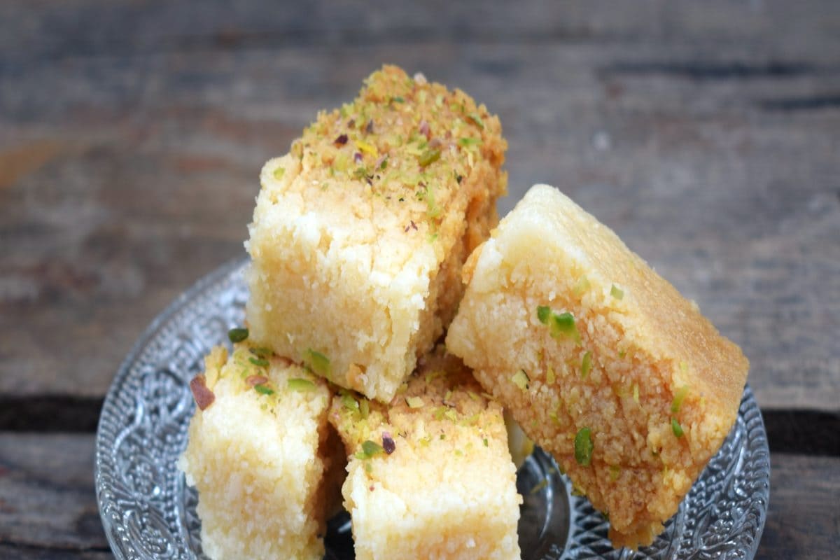 Milk Cake / Alwar ka mawa Recipe by spicequeen - Cookpad