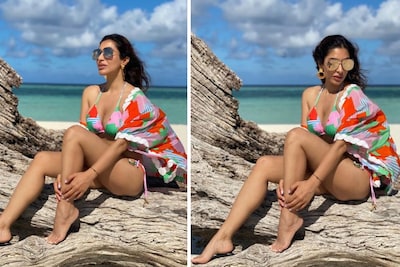 Sophie choudry bikini look