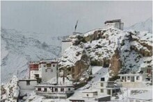 Himachal Weather Update: हिमाचल के कई जिलों में भारी बारिश का अलर्ट, बर्फबारी से लुढ़का पारा