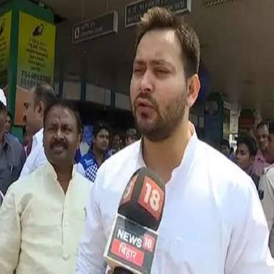 तेजस्वी यादव की कल दिल्ली में सगाई हो रही है (फाइल फोटो)