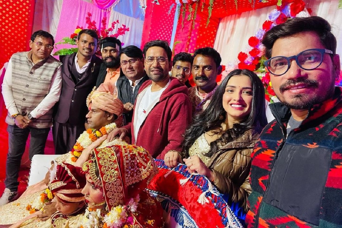 dinesh lal yadav marriage photo