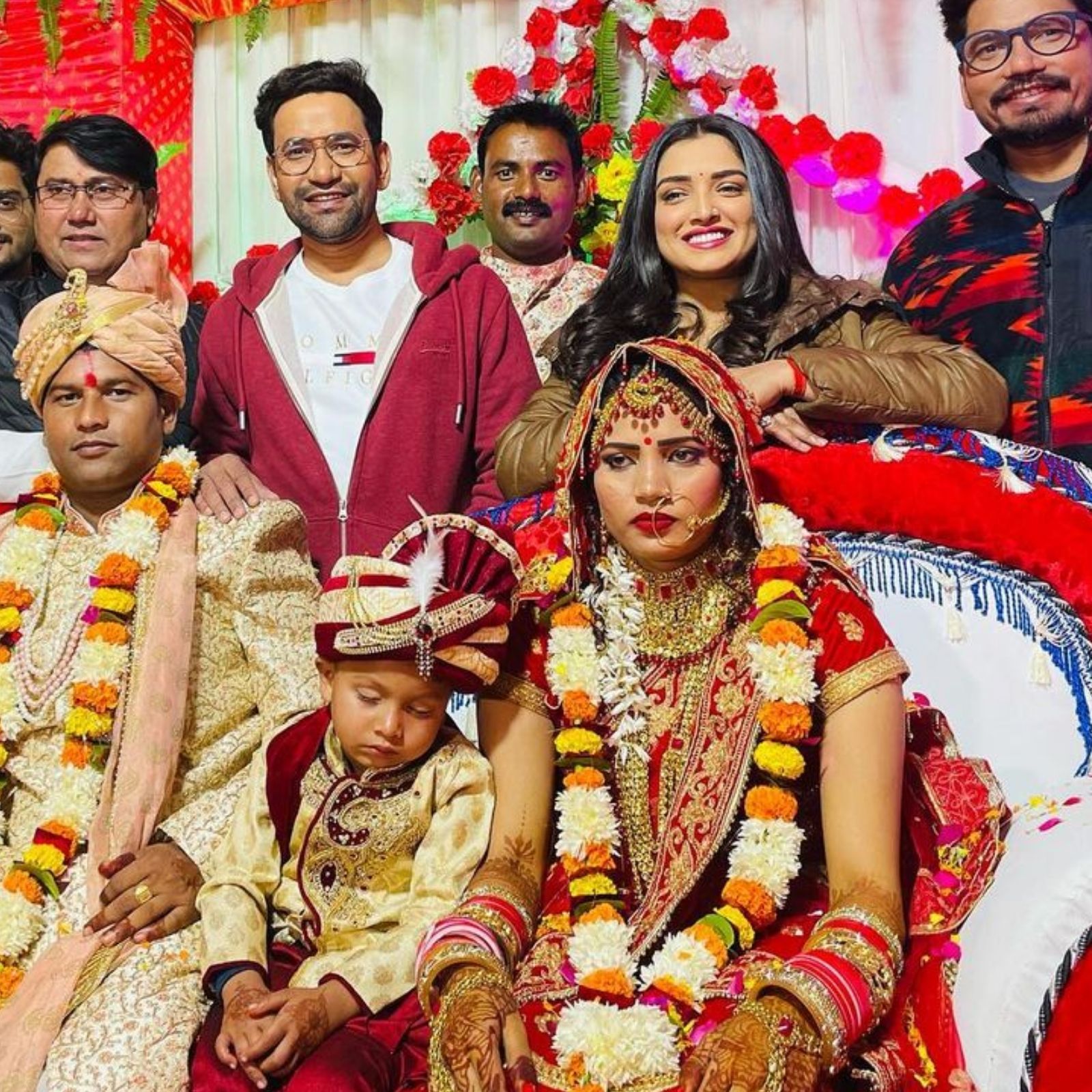 Dinesh Lal Yadav Marriage Photo Dinesh Lal Nirahua Amrapali Dubey