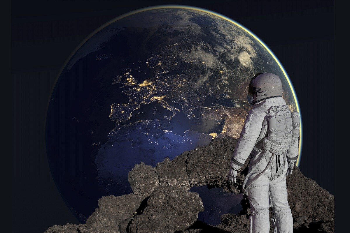 Moon Surface Has Enough Oxygen to Keep Billions Alive for thousands of  Years Viks - चंद्रमा पर है इतनी प्रचुर मात्रा ऑक्सीजन, जानिए कैसे और कहां –  News18 हिंदी