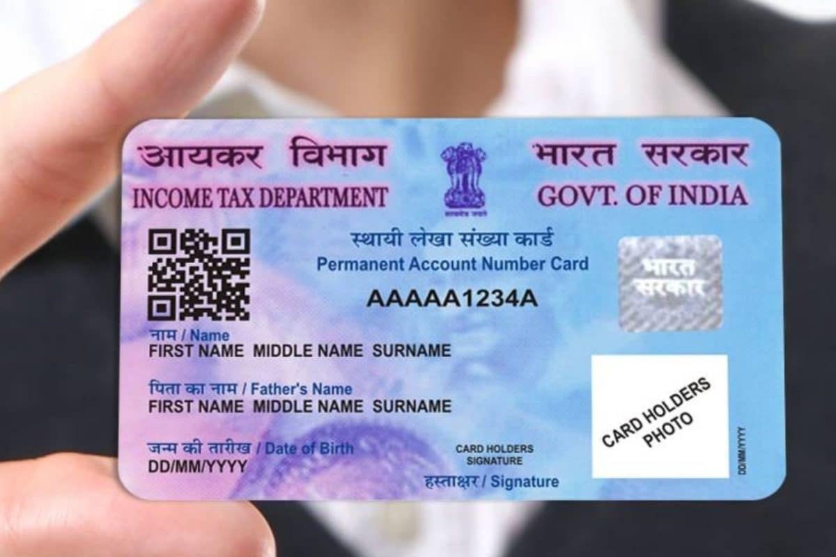 अगर आपके पास भी है इस तरह का पैन कार्ड तो लग सकता है 10000 रुपये का जुर्माना,  जानें नियम! – News18 हिंदी