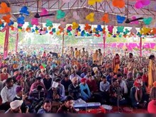 डेरा सच्चा सौदा में उमड़ी भीड़, पंजाब की सियासत में गेमचेंजर होते हैं डेरे