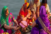 Chhath Puja Aarti: छठ पूजा में पढ़ें छठी मैय्या की आरती, मिलेगा संतान सुख
