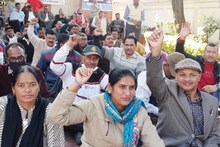 Uttarakhand: 7वें वेतनमान को लेकर पूर्व सैनिकों का धरना, 5 दिन से जारी है कार्य बहिष्कार