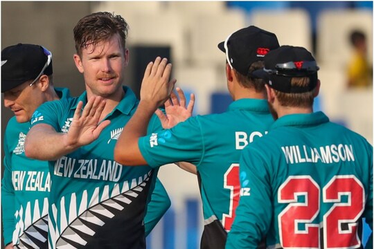 T20 World Cup 2021: न्यूजीलैंड की टीम तीसरी जीत के साथ दूसरे नंबर पर आ गई है. (AP)