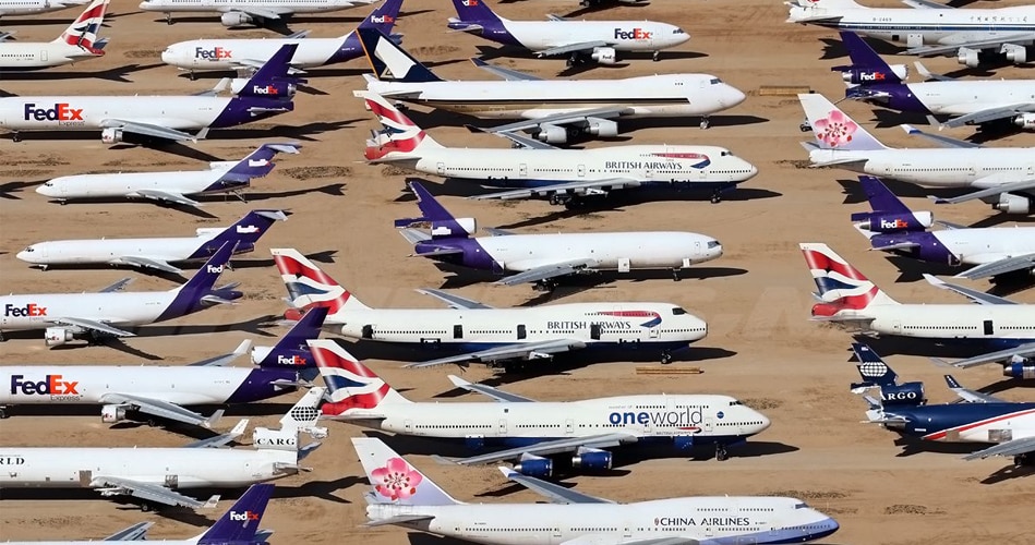 ऐसे स्टोरेज डिपो सबसे ज्यादा अमेरिका के दक्षिणी या पश्चिमी प्रांतों में हैं. वहां बड़ी बड़ी खाली जगहें हैं. जहां ऐसे स्टोरेज डिपो बनाना आसान है. अमेरिका में कई रेगिस्तानी इलाके भी विमानों के लिए स्टोरेज डिपो बनाए जा चुके हैं. यहां बड़ी संख्या में रिटायर हुए विमान आकर स्थायी तौर पर आराम करने लगते हैं.