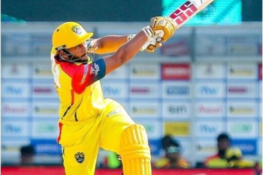 पंजाब किंग्स के बल्लेबाज शाहरुख खान ने आखिरी गेंद पर छक्का जड़ तमिलनाडु को लगातार दूसरे साल सैयद मुश्ताक अली टी20 ट्रॉफी दिलाई. (Shahrukh Khan instagram)