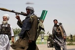 अफगान सेना में आत्मघाती हमलावरों की भर्ती, जानें तालिबान का खतरनाक प्लान