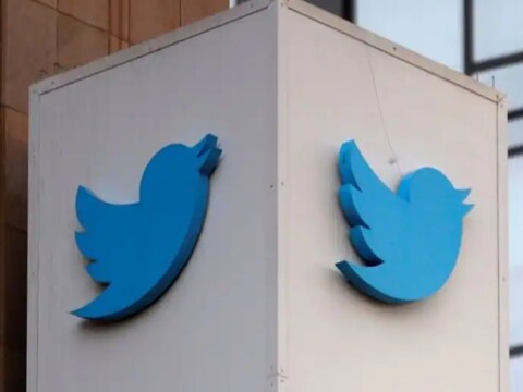 माइक्रो-ब्लॉगिंग साइट ट्विटर (Twitter) अब नए ट्वीट्स के साथ वेब पर ऑटोमैटिक रूप से टाइमलाइन को रीफ्रेश नहीं करेगा.