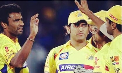  यो महेश: 33 साल के यो महेश तमिलनाडु की तरफ से घरेलू क्रिकेट खेल चुके हैं. हालांकि, उन्हें भारत की तरफ से खेलने का मौका नहीं मिला. यो महेश (Yo Mahesh) ने पिछले साल सभी तरह के क्रिकेट से संन्यास ले लिया था. महेश ने 50 फर्स्ट क्लास, 61 लिस्ट ए और 46 टी-20 मुकाबले खेले हैं. 2006 में अंडर 19 वर्ल्ड कप में भारतीय टीम के सदस्य रहे महेश आईपीएल में चेन्नई सुपरकिंग्स और दिल्ली डेयरडेविल्स के लिए भी खेले हैं. उन्होंने अपना आखिरी मुकाबला तमिलनाडु प्रीमियर लीग (TNPL) में अगस्त 2019 में खेला था. यो महेश को अबू धाबी टी10 लीग में नॉर्थर्न वॉरियर्स ने अपने साथ जोड़ा है. यह उनका डेब्यू सीजन होगा. (FILE PHOTO)