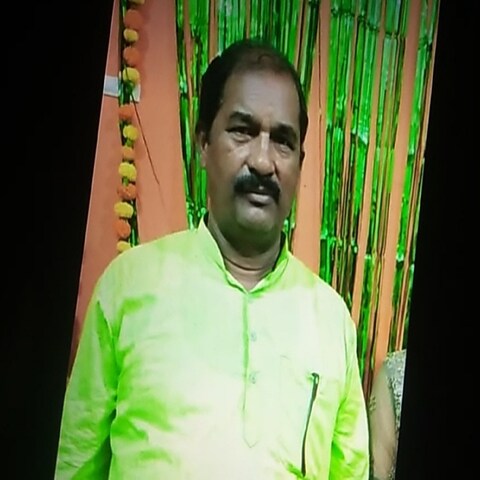 BDO के पिता ने की खुदकुशी, बाथरूम में बंद होकर लाइसेंसी गन से खुद को मारी गोली BDO के पिता ने की खुदकुशी, बाथरूम में बंद होकर लाइसेंसी गन से खुद को मारी गोली