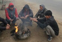 UP Weather News: यूपी में अभी दो दिन और बारिश के आसार, मौसम विभाग ने कई जिलों के लिए जारी किया यलो अलर्ट