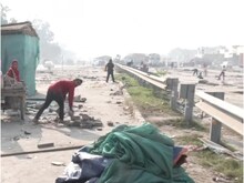 गाजीपुर बॉर्डर से किसानों के तंबू उखड़ने की रफ्तार तेज, जानें कब खुलेगा NH-24?