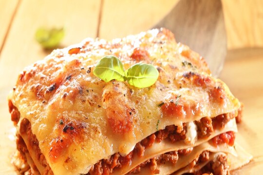 इटैलियन मीट लासागने रेसिपी (Italian Meat Lasagne Recipe).