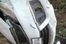 पटना से सटे दानापुर में टायर फटने से गड्ढे में पलटी कार, हादसे में 3 लोगों की मौत, 2 घायल