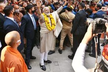 Kashi Vishwanath Dham: प्रधानमंत्री नरेंद्र मोदी पहुंचे वाराणसी, ‘हर-हर महादेव’ से हुआ स्वागत