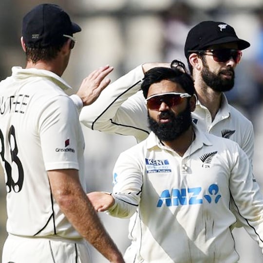 ICC Player Of The Month: एजाज पटेल (Ajaz Patel) ने जीता आईसीसी का पुरस्कार. (AFP)