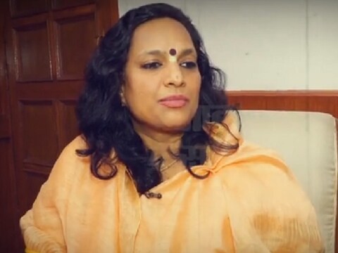 भारती अरोड़ा ने जुलाई, 2021 में स्वैच्छिक सेवानिवृत्ति (VRS) के लिए आवेदन किया था.