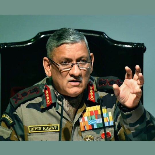 जनरल बिपिन रावत (General Bipin Rawat) की सेना में तरक्की में लें.ज. रि.सैयद अता हसनैन की भी एक भूमिका रही. (फाइल फोटो) 