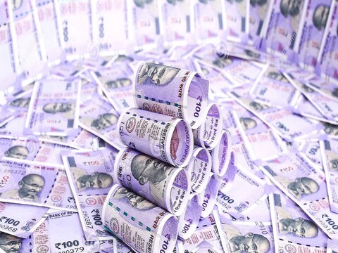 Amazon ऐप के जरिए आप पे बैलेंस में 10,000 रुपये जीत सकते हैं.
