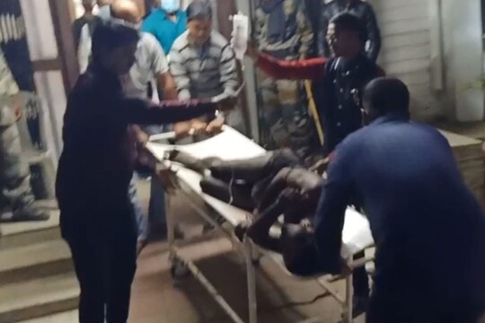 घायल युवक को समस्तीपुर सदर अस्पताल से दरभंगा डीएमसीएच रेफर किया गया. 