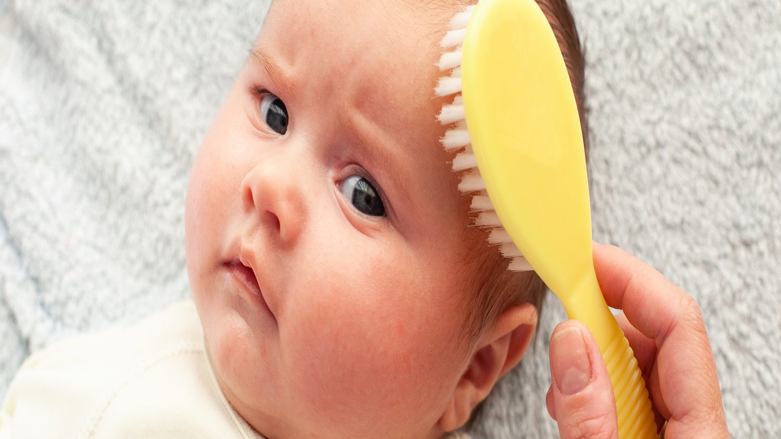 Tips to Growth Babies Hair बच्चे के सिर में कम हों बाल तो इन नेचुरल