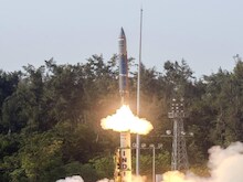 भारत ने 24 घंटे में दूसरी बार प्रलय बैलिस्टिक मिसाइल का किया सफल परीक्षण