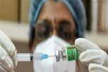 Varanasi: तीसरी लहर के बीच स्वास्थ्य विभाग की बड़ी उपलब्धि,100 फीसदी लोगों को लगी कोविड वैक्सीन की पहली डो?