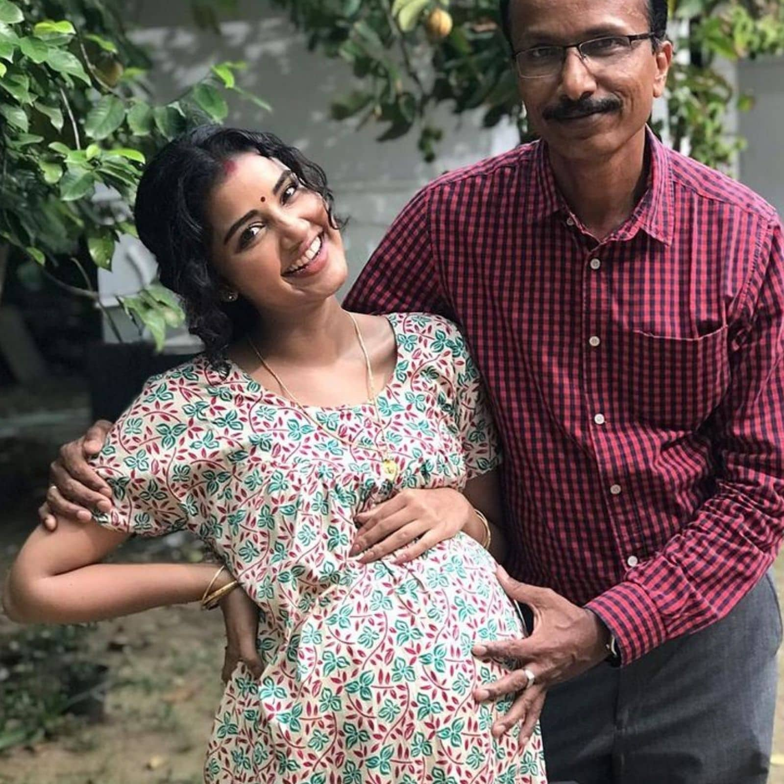 Anupama parameswaran flaunts Baby Bump