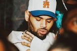 सिंगर Chris Brown पर महिला का आरोप, ड्रग्स देकर किया रेप, जानें पूरा मामला