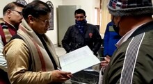 हरियाणाः मंत्री कमल गुप्ता ने HSVP दफ्तर पर मारी रेड, चपरासी से पूछा-सच बताओ..