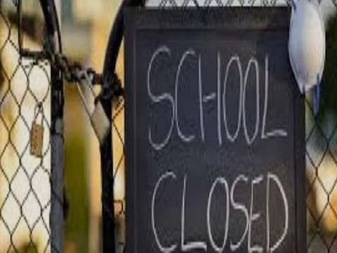 No justification for keeping schools closed: 'इस बात का कोई सबूत नहीं है कि स्कूलों को फिर से खोलने से कोरोना वायरस के मामलों में वृद्धि हुई है'