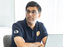 धोनी की तर्ज पर 'मेंटॉर' बनेंगे आनंद, भारतीय खिलाड़ियों को सिखाएंगे खेल के गुर
