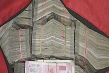 UP News: जालौन में स्कॉर्पियो से निकलने लगे पैसे ही पैसे, पुलिस के भी उड़े होश