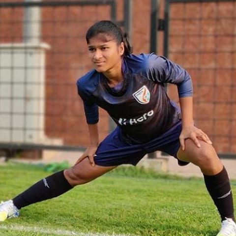 Midfielder Indumati used to call mother by calling mother due to language Midfielder Indumati used to call mother by calling mother due to language