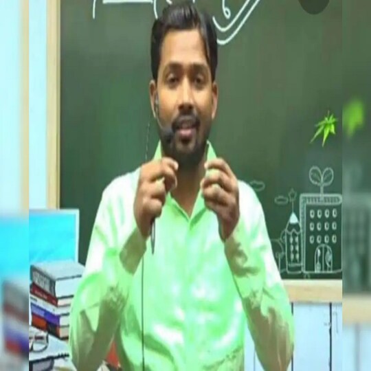 Khan Sir News: रेलवे एनटीपीसी रिजल्ट में धांधली के खिलाफ छात्रों को हंगामे के लिए उकसाने के आरोप में खान सर समेत पटना के अन्य कोचिंग संचालकों को नोटिस भेजा गया था. अब इस मामले का सुपरविजन पटना सदर एएसपी करेंगे. 