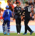IPL 2021 में हर 7 गेंद पर लिया विकेट, फिर भी नहीं हुआ रिटेन; अब जड़ा 'छक्का'