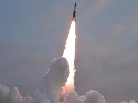 कोरियन सेंट्रल न्यूज़ एजेंसी ने बताया की यह क्रूज मिसाइल दो साल से तैयार हो रही थी.
