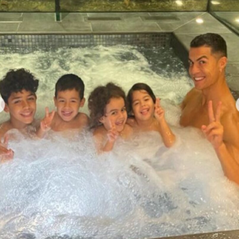 Cristiano Ronaldo, Cristiano Ronaldo girlfriend, Cristiano Ronaldo child, Cristiano Ronaldo twins, Cristiano Ronaldo love story, football news, sports news Cristiano Ronaldo, Cristiano Ronaldo girlfriend, Cristiano Ronaldo child, Cristiano Ronaldo twins, Cristiano Ronaldo love story, football news, sports news