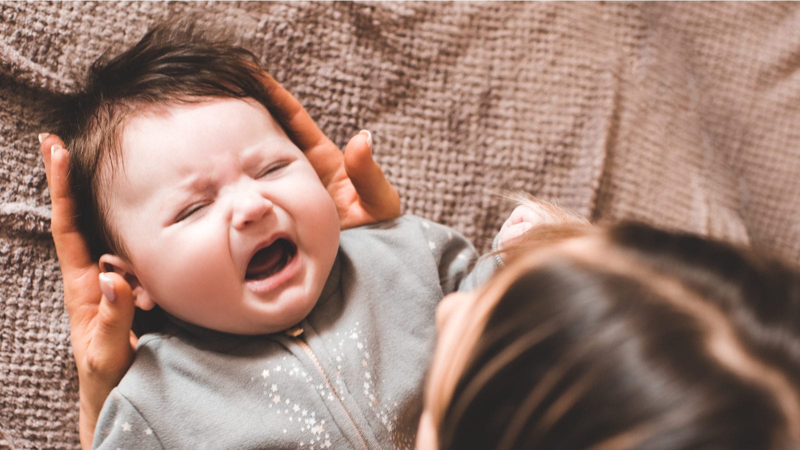 Nasal Congestion Remedies सर्दी लगने से नवजात शिशु की नाक बंद हो जाए